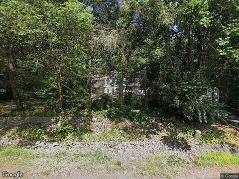 Miller Heights, OAKTON, VA 22124