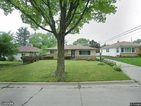 Clovernook, MILWAUKEE, WI 53223