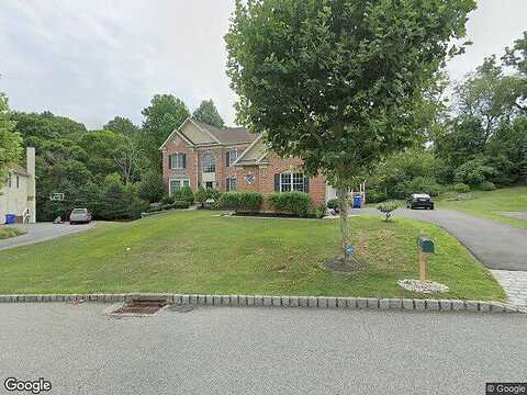 Lenfant, GLEN MILLS, PA 19342