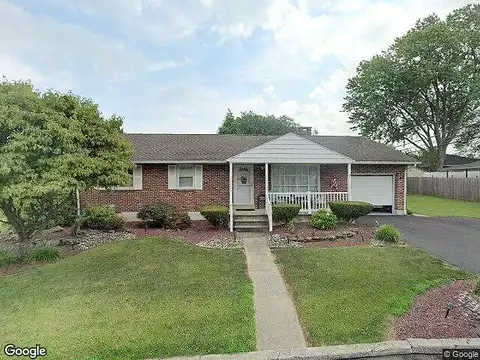 Rosewood, WHITEHALL, PA 18052