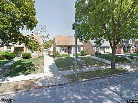 79Th, MILWAUKEE, WI 53213