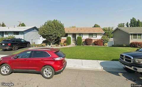 Leanne, WENATCHEE, WA 98801