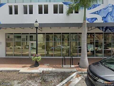 Pineapple, SARASOTA, FL 34236