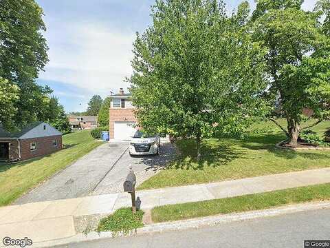 Sundale, YORK, PA 17402