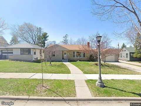 Maywood, SAINT PAUL, MN 55117