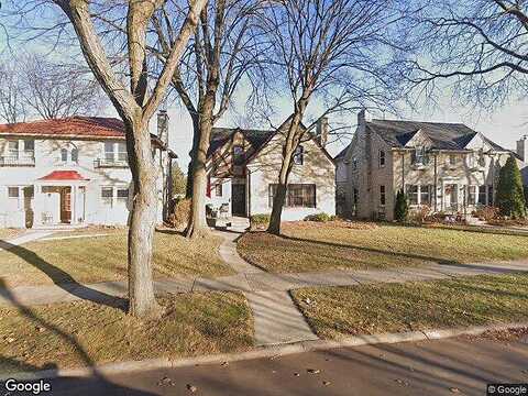 Shoreland, MILWAUKEE, WI 53217
