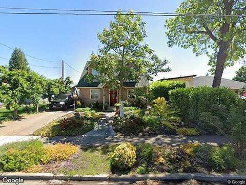 Holly, MEDFORD, OR 97501