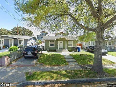Court, WHITTIER, CA 90601