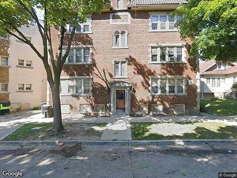 28Th, MILWAUKEE, WI 53209
