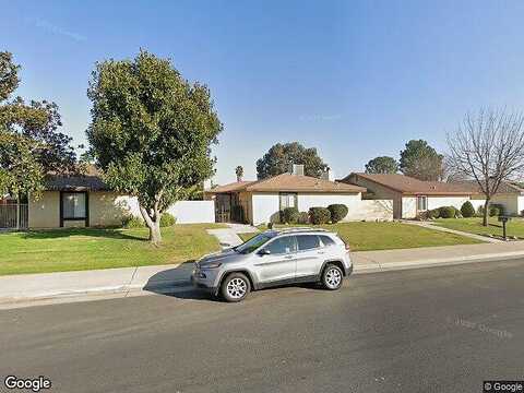 Half Moon, BAKERSFIELD, CA 93309