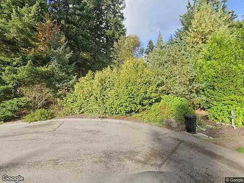 Marie, POULSBO, WA 98370