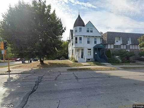 Oakland, MILWAUKEE, WI 53211