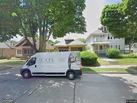 55Th, MILWAUKEE, WI 53210