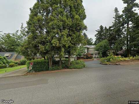 Shannon, WEST LINN, OR 97068