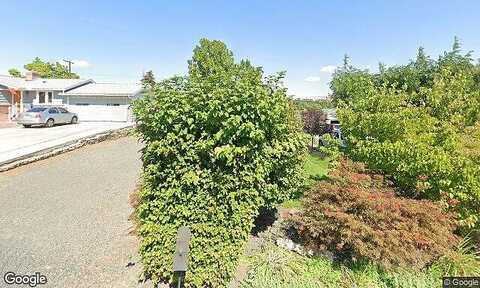 Orchard, SELAH, WA 98942