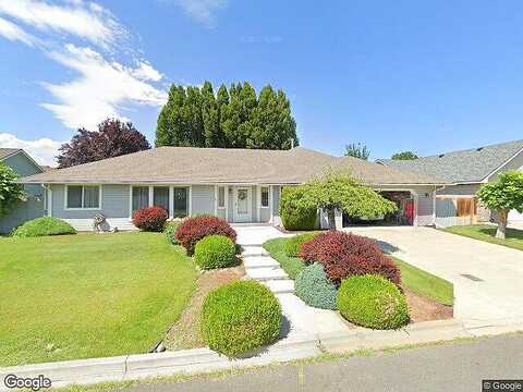 Holly, YAKIMA, WA 98908