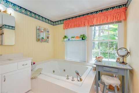 Lee Farm, SUFFOLK, VA 23435