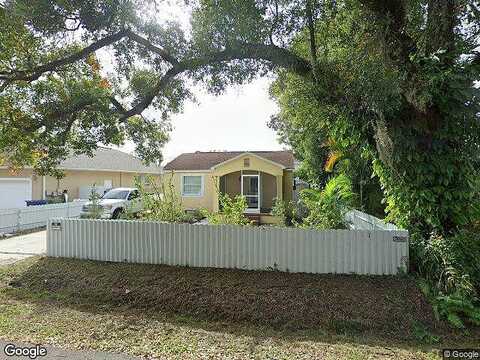 Crest, TAMPA, FL 33614
