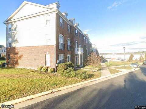 Houseman, ASHBURN, VA 20148