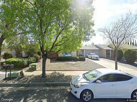 Clair, BANNING, CA 92220