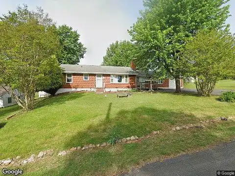 Parkway, VINTON, VA 24179