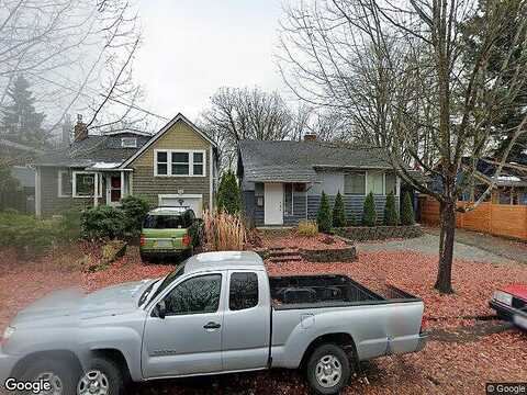39Th, SEATTLE, WA 98118