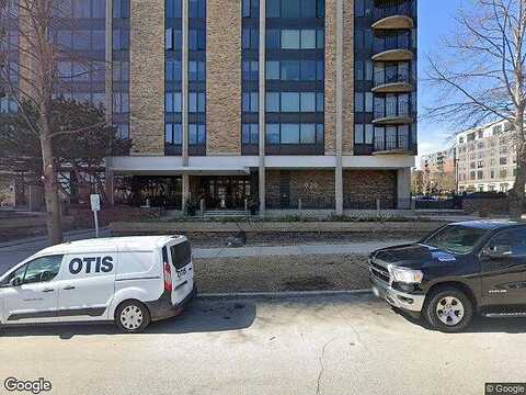 Astor, MILWAUKEE, WI 53202