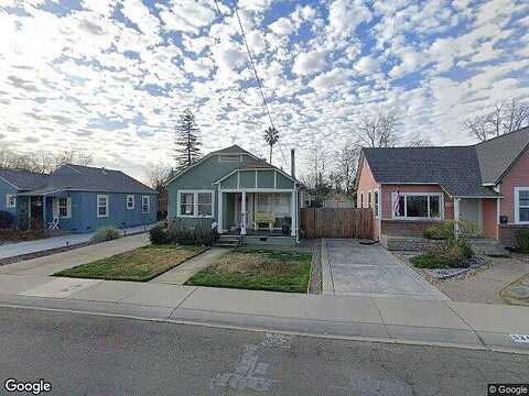 8Th, SACRAMENTO, CA 95820