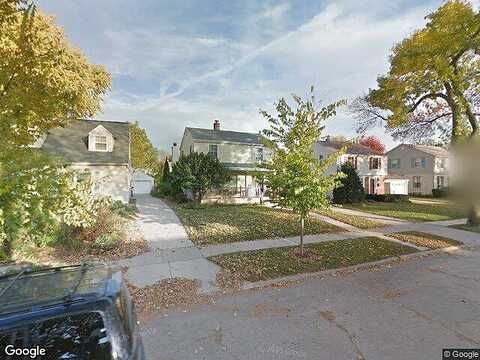 Shoreland, MILWAUKEE, WI 53217
