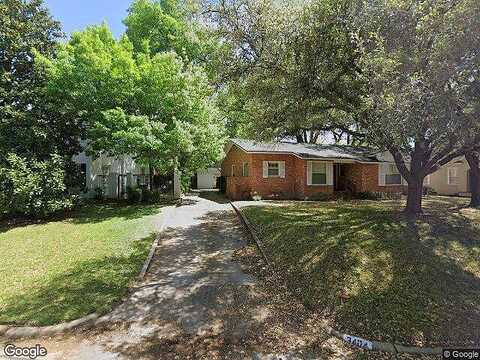 Chateau, WACO, TX 76710