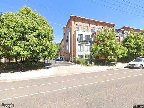 Blake, DENVER, CO 80205
