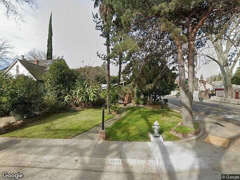 16Th, SACRAMENTO, CA 95818