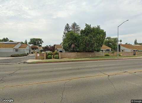 Cougar, CLOVIS, CA 93611