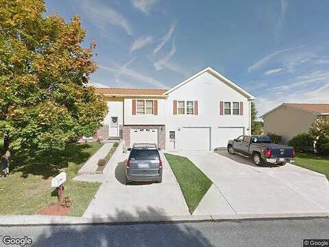 Fernwood, SLATINGTON, PA 18080