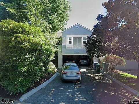 106Th, KIRKLAND, WA 98033