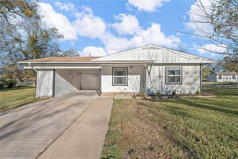 Avenue L, CLIFTON, TX 76634