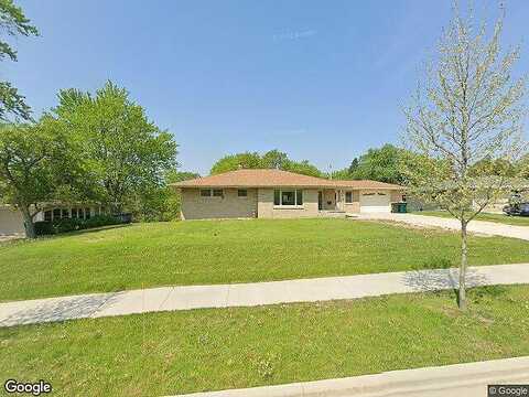 18Th, WEST BEND, WI 53095
