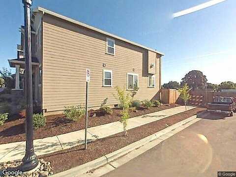 Queen, BEAVERTON, OR 97008