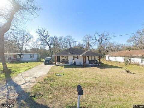 16Th, HEMPSTEAD, TX 77445