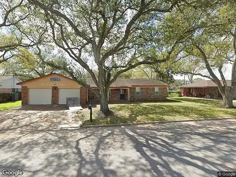 Dan, EAST BERNARD, TX 77435