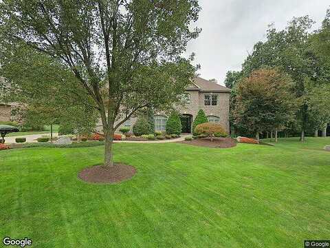 Forest Ridge, MURRYSVILLE, PA 15668