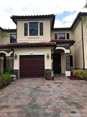 90Th, HIALEAH, FL 33018