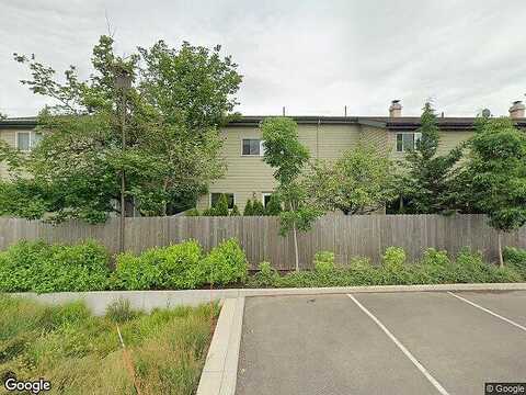 Country Club, EUGENE, OR 97401