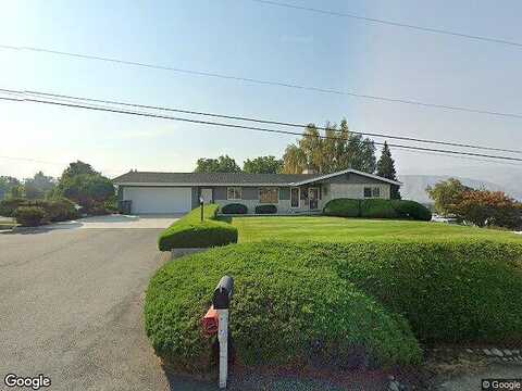 Glen, EAST WENATCHEE, WA 98802