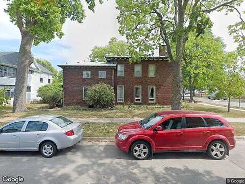 King, LA CROSSE, WI 54601