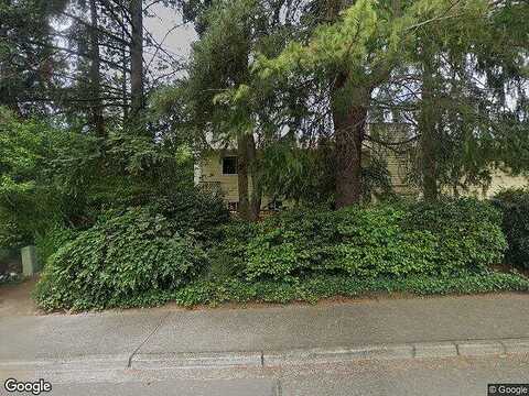120Th, KIRKLAND, WA 98034