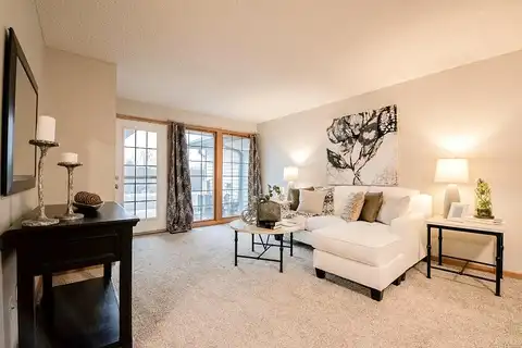 Cottage, STILLWATER, MN 55082