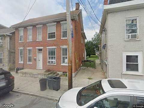 Main, CHAMBERSBURG, PA 17201