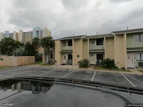 Robin, PANAMA CITY BEACH, FL 32407