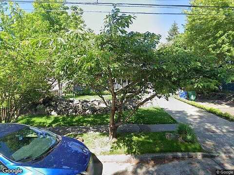 Burke, SEATTLE, WA 98103